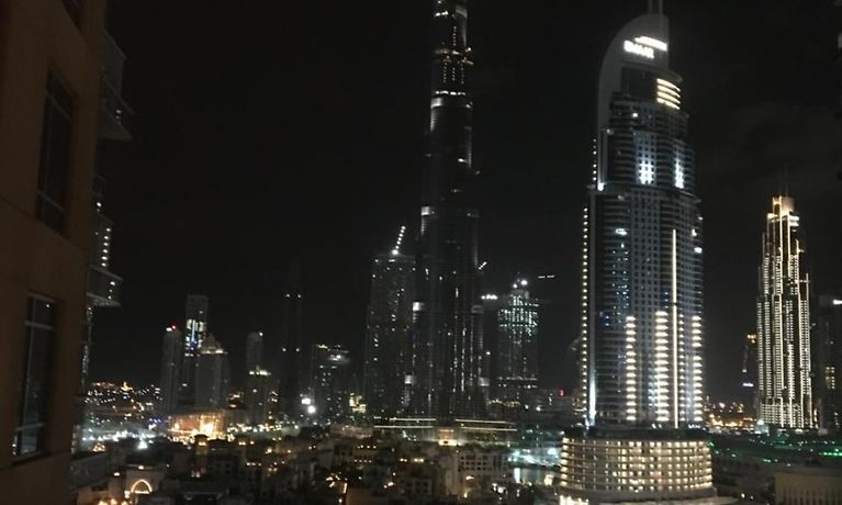 2br Downtown Dubai Burj Khalifa View Dubai Mall Dubai